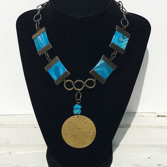 Resin rectangles & brass statement necklace - Picture 1 of 3